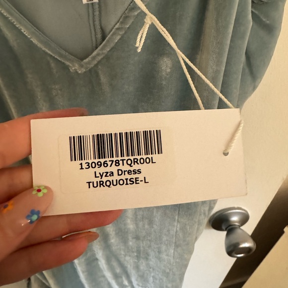 REFORMATION Lyza Velvet Dress in “Turquoise” (Dusty Light Blue) - NWT - Picture 7 of 7
